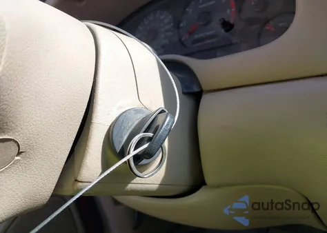 2001 Ford Mustang Deluxe/Premium/Standard z USA, uszkodzony, nr VIN 1FAFP40461F231232